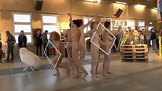 Naked On Stage Nos 354