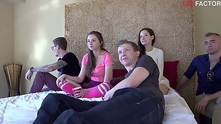 Ep104 Bts085 - Keiran And Asa Hang Out With The Contestants