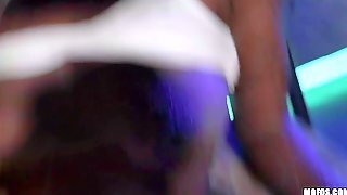 Chocolate Hottie Blows White Dick In A Hot Outdoor Tub