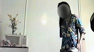 Amateur Rides Modified Dildo For Her Tight Pussy