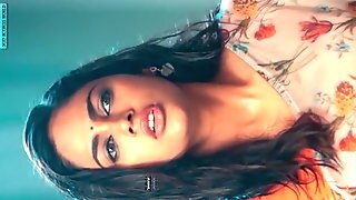 Nandita Shwetha Hot Expression And Body Full View