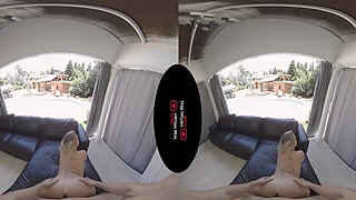Vr Horny Pool Babe - Vr