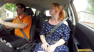 Juicy Ginger Chick Gives Dude A Deep Thanking Blowjob