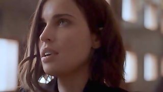 Heida Reed - Lesbian Scene In Stella Blomkvist S01e04