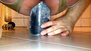 Stretched Asscunt