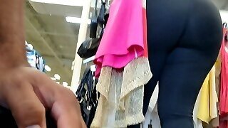 Latina Leggings And A Big Ass