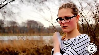 Bella-k1ein - Public Durchgehammert Im Freibad + Spermawalk!!!